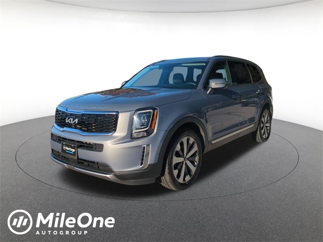 2022 Kia Telluride S's photo