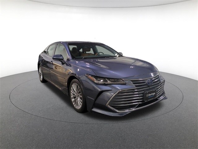 2020 Toyota Avalon Hybrid Limited photo 3