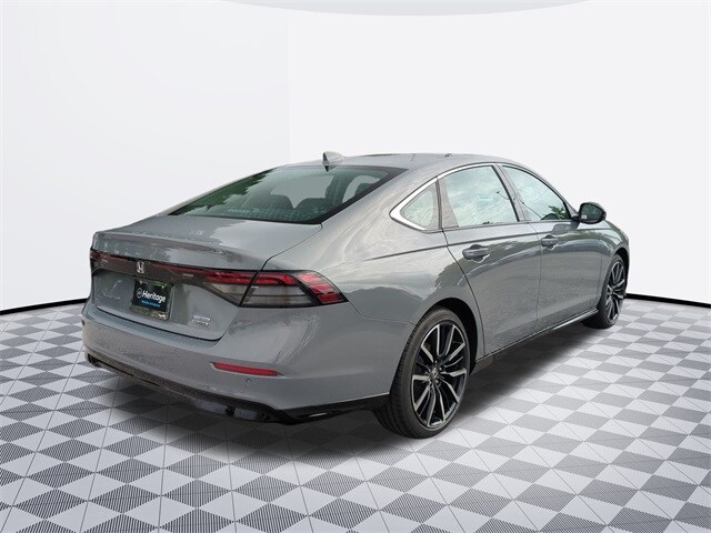 2025 Honda Accord Hybrid Touring photo 4
