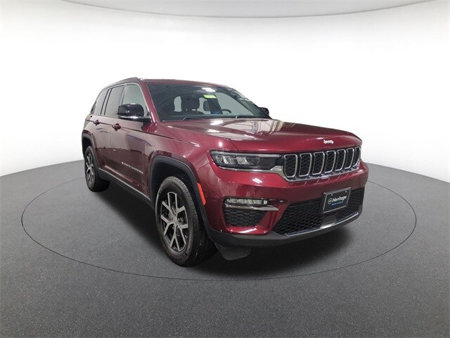 2024 Jeep Grand Cherokee Limited photo 3