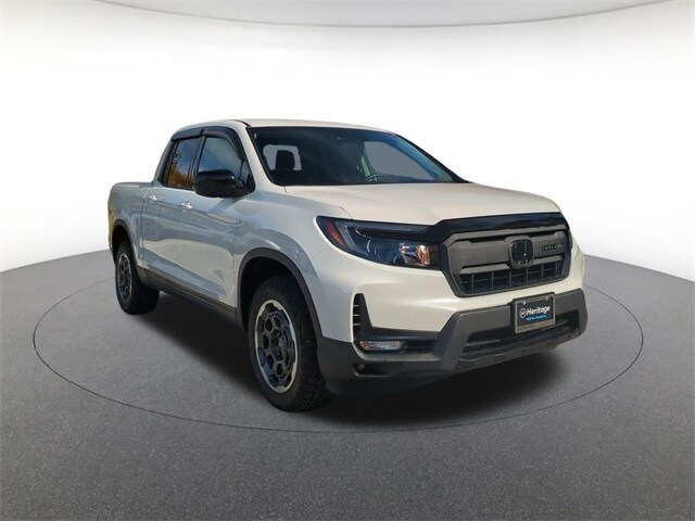 2024 Honda Ridgeline Sport photo 2