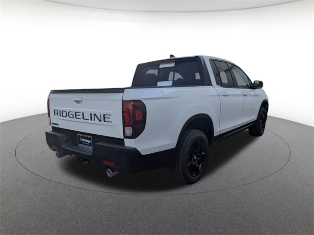New 2026 Honda Ridgeline Black Edition Two-Tone Truck Crew Cab