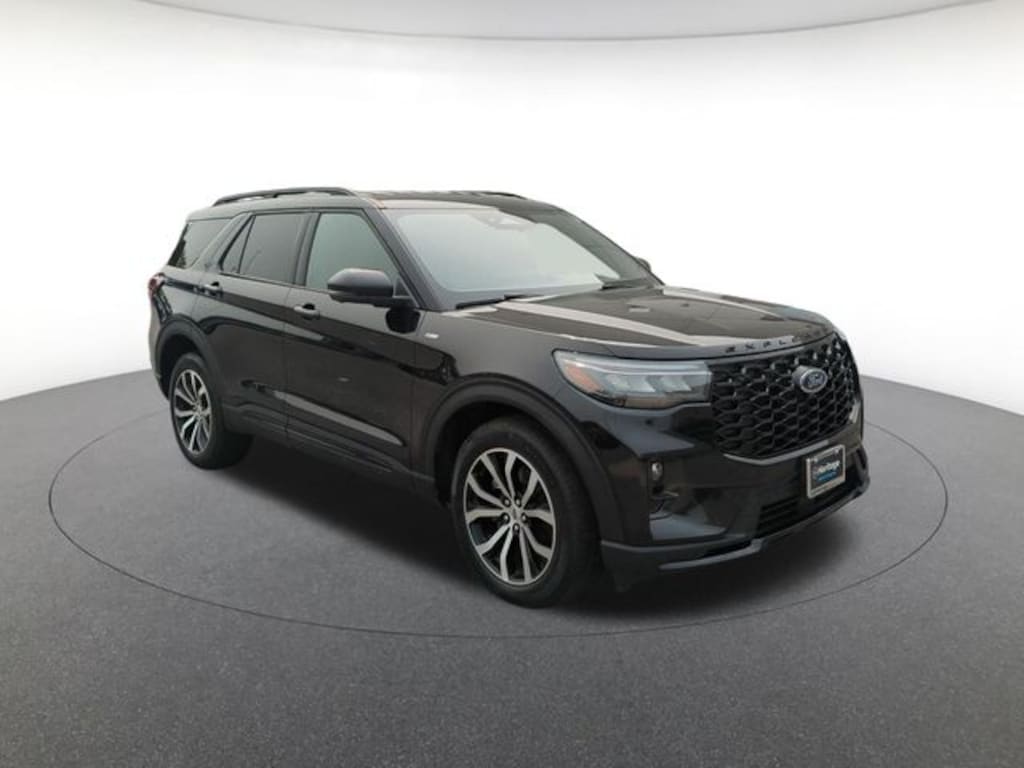 Used 2025 Ford Explorer ST-Line SUV