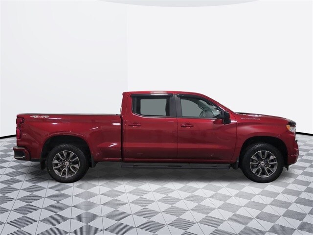 2024 Chevrolet Silverado 1500 RST photo 4