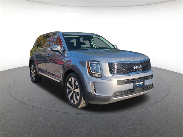 2022 Kia Telluride S photo 3