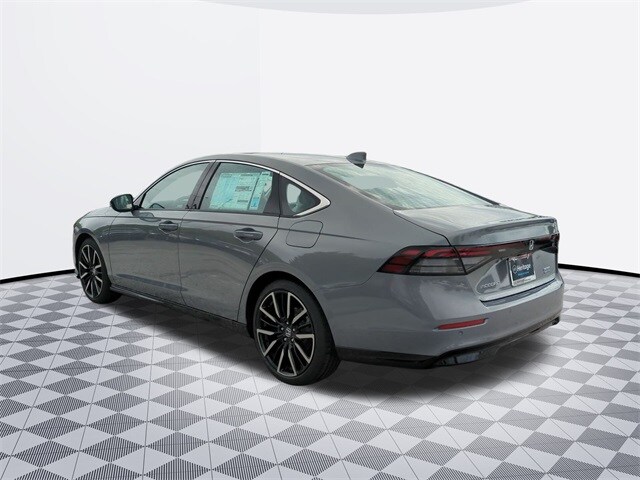 2025 Honda Accord Hybrid Touring photo 3