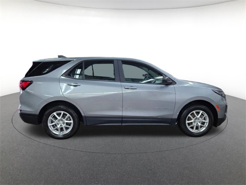 Used 2023 Chevrolet Equinox LS SUV