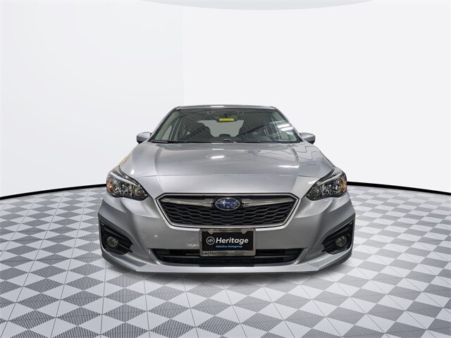 2019 Subaru Impreza 2.0i Premium photo 2