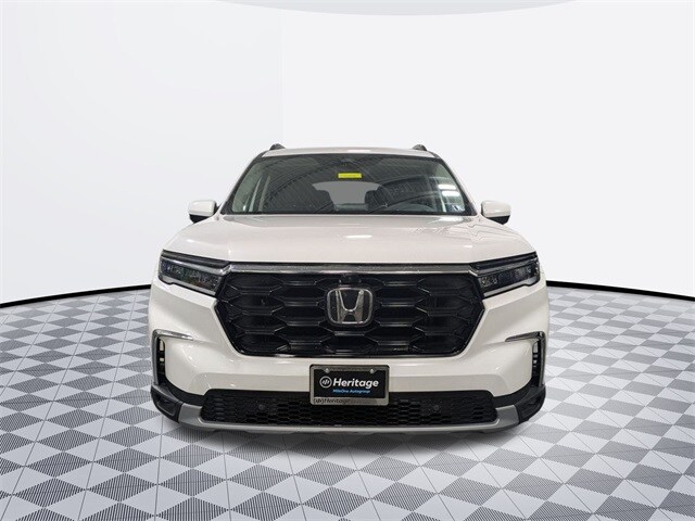 2023 Honda Pilot Elite photo 2
