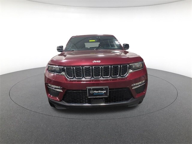 2024 Jeep Grand Cherokee Limited photo 2