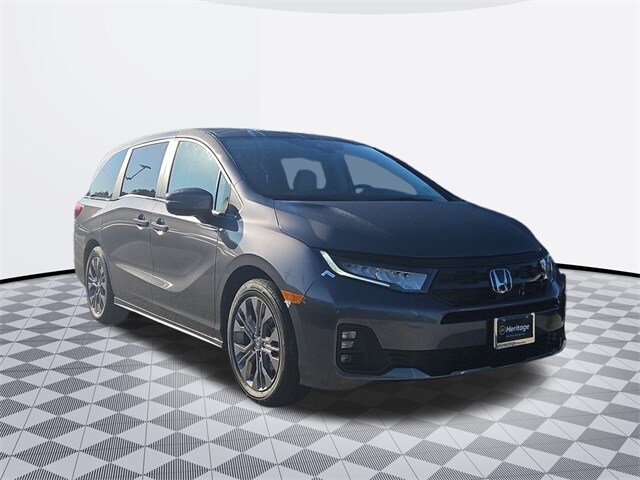 2026 Honda Odyssey Touring photo 4
