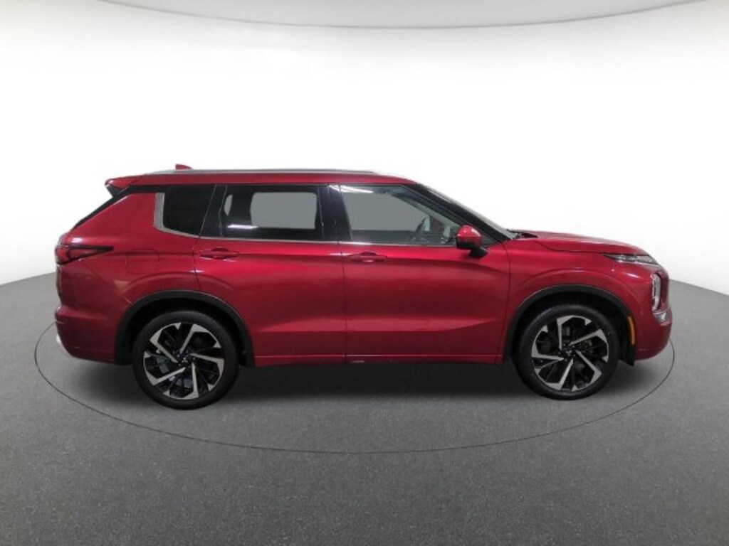 Used 2023 Mitsubishi Outlander SEL SUV