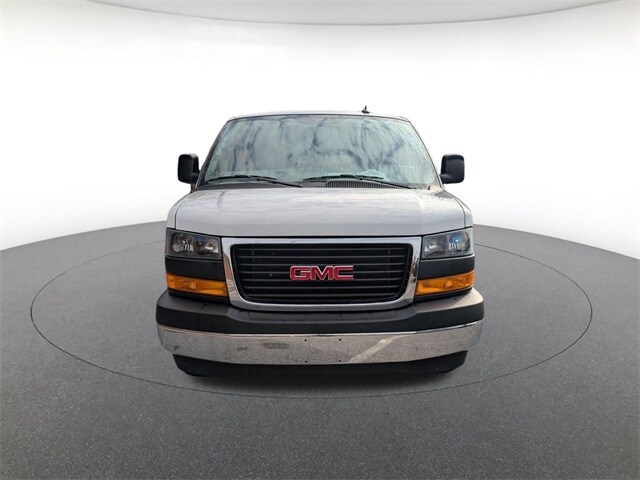 2024 Gmc Savana 2500 Cargo photo 2