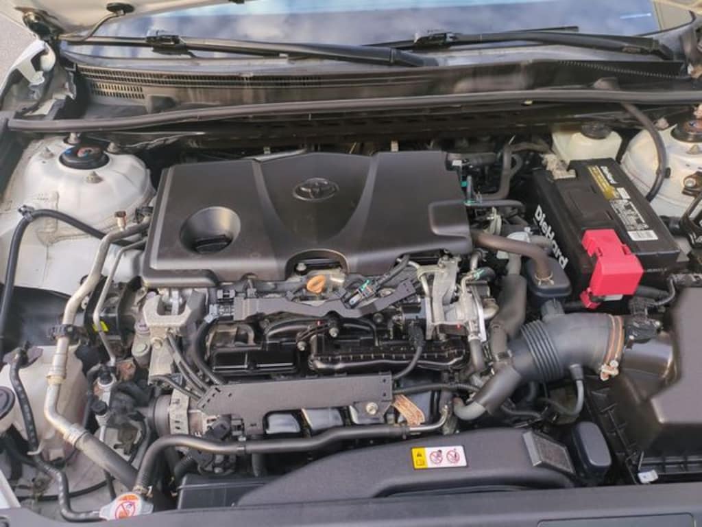 Used 2019 Toyota Camry SE Sedan