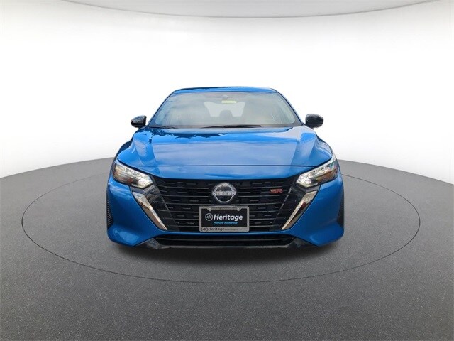 2025 Nissan Sentra SR photo 2
