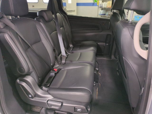 2025 Honda Odyssey EX-L - Photo 18