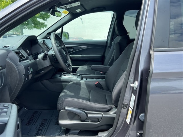 Used 2021 Honda Passport Sport with VIN 5FNYF8H22MB025852 for sale in Westminster, MD