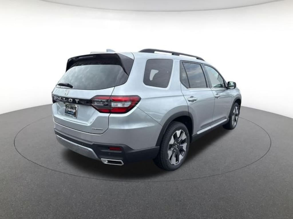 New 2026 Honda Pilot Touring SUV