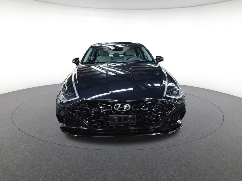 2023 Hyundai Sonata Limited photo 2
