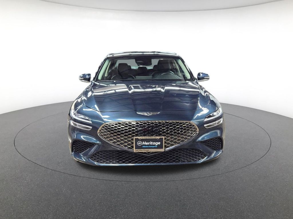 2025 Genesis G70 2.5T photo 2