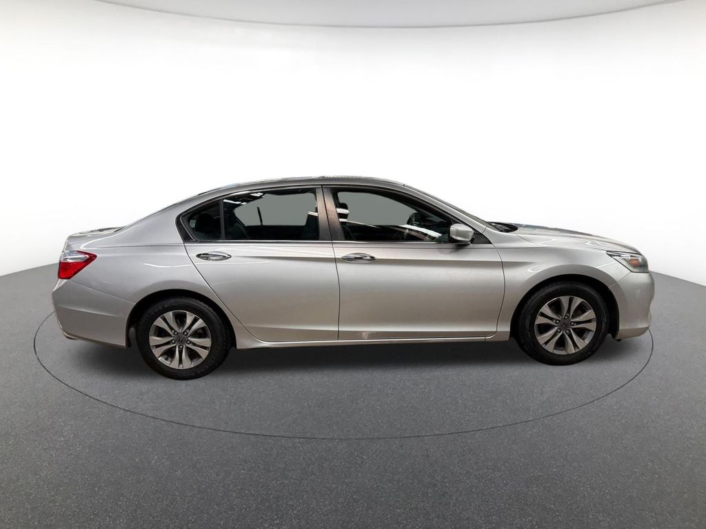 2014 Honda Accord LX photo 4
