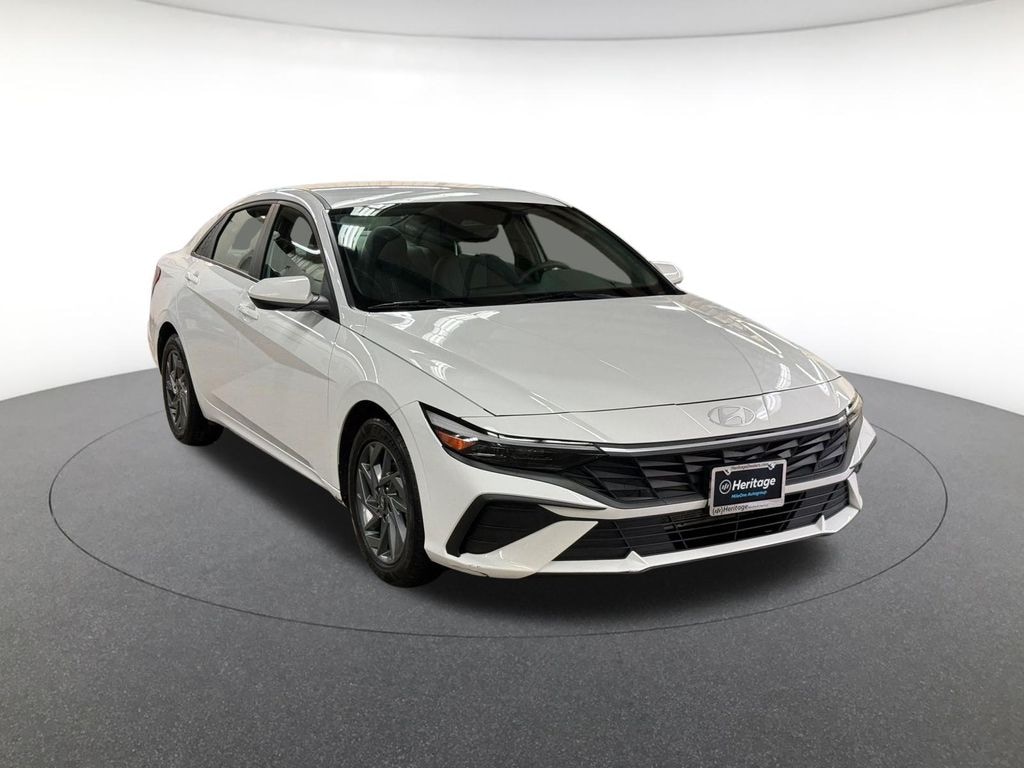 Used 2024 Hyundai Elantra SEL Sedan