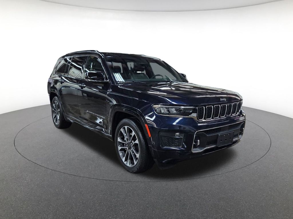 2023 Jeep Grand Cherokee Overland photo 3