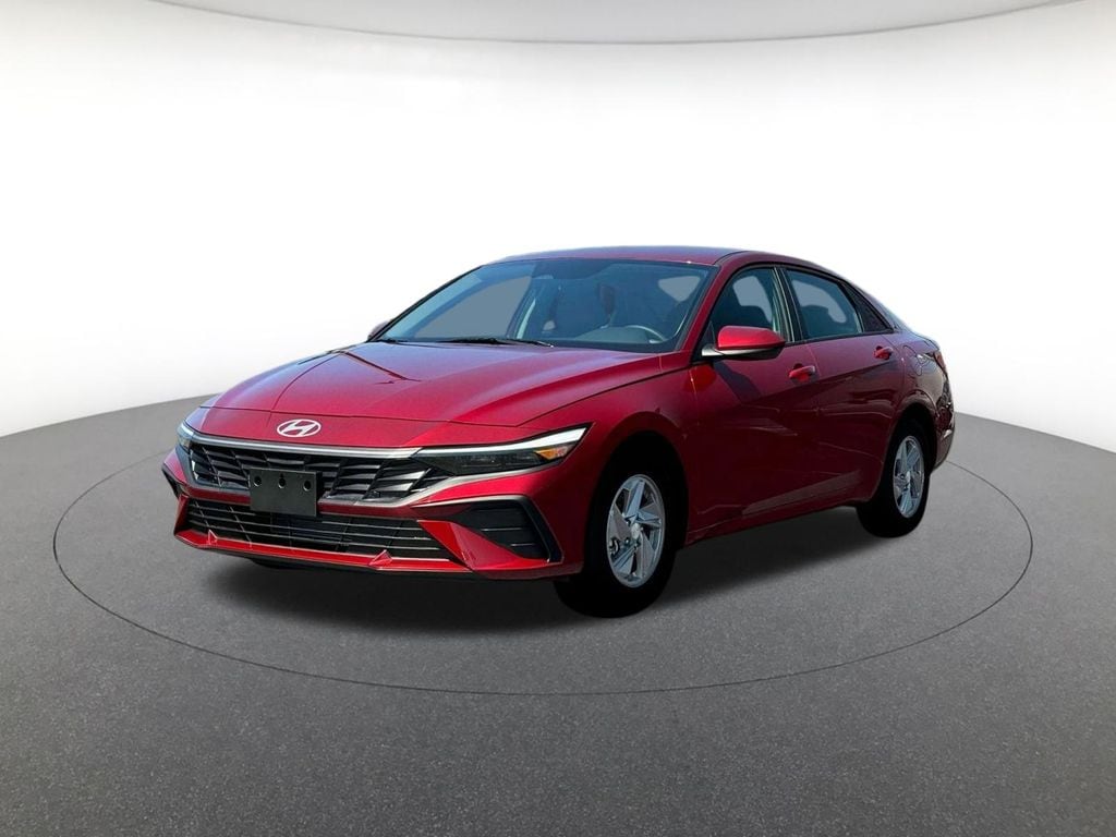 2025 Hyundai Elantra SE's photo