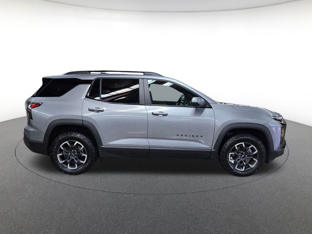 2025 Chevrolet Equinox ACTIV photo 4