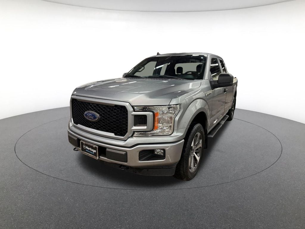2020 Ford F-150 XL's photo