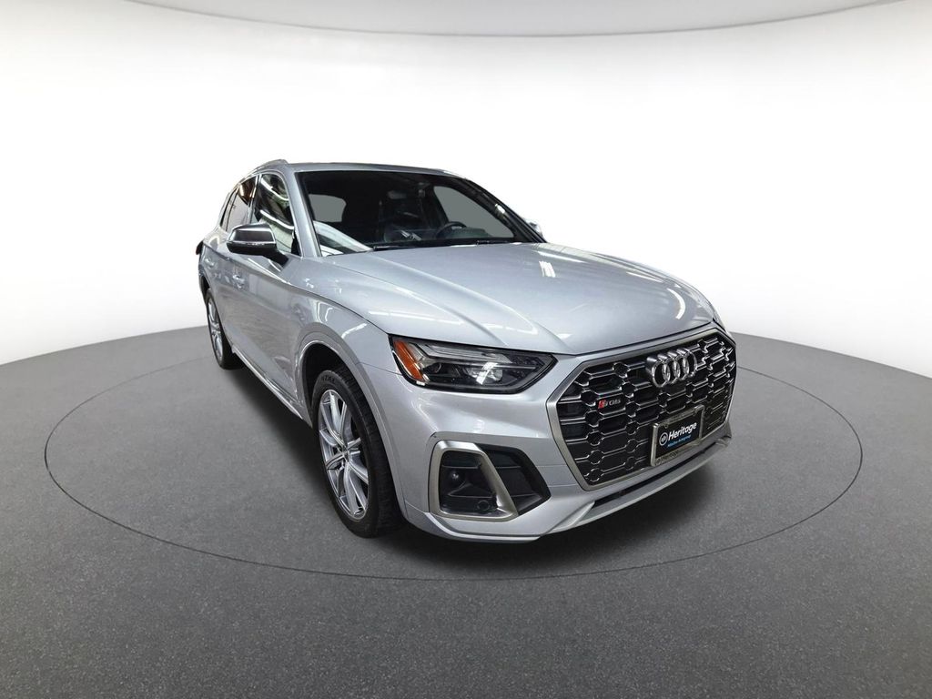 2021 Audi SQ5 Premium Plus photo 3