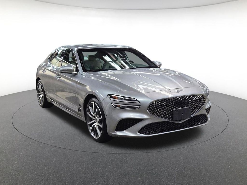 2023 Genesis G70 2.0T photo 3