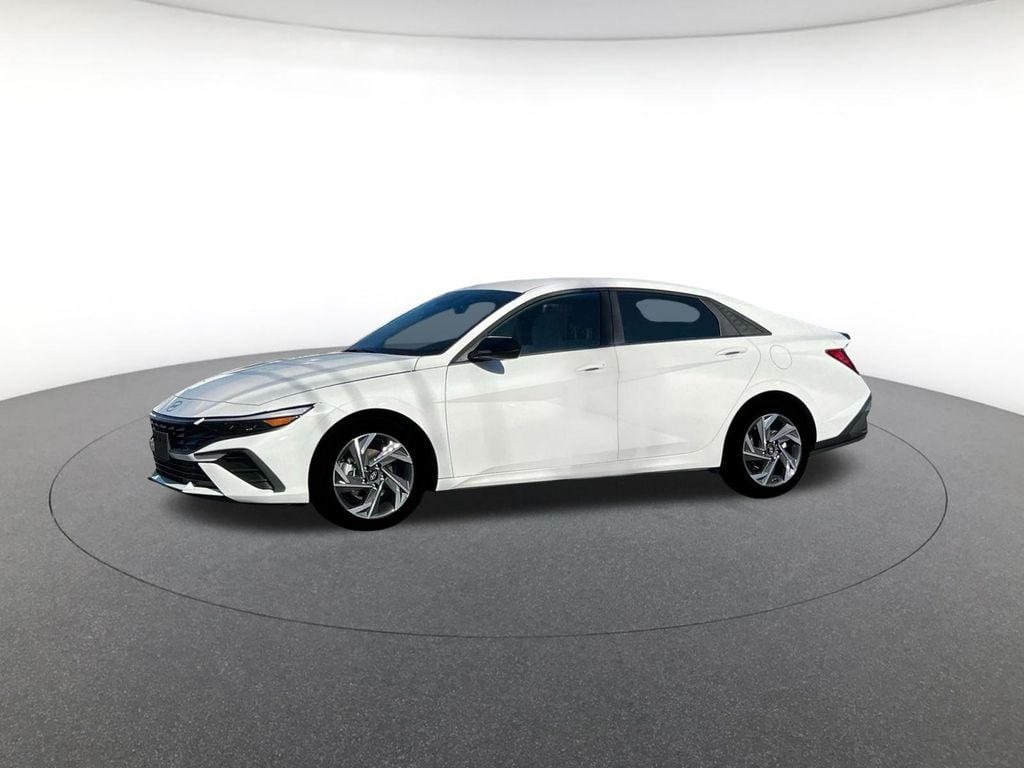 New 2025 Hyundai Elantra SEL Sport Sedan