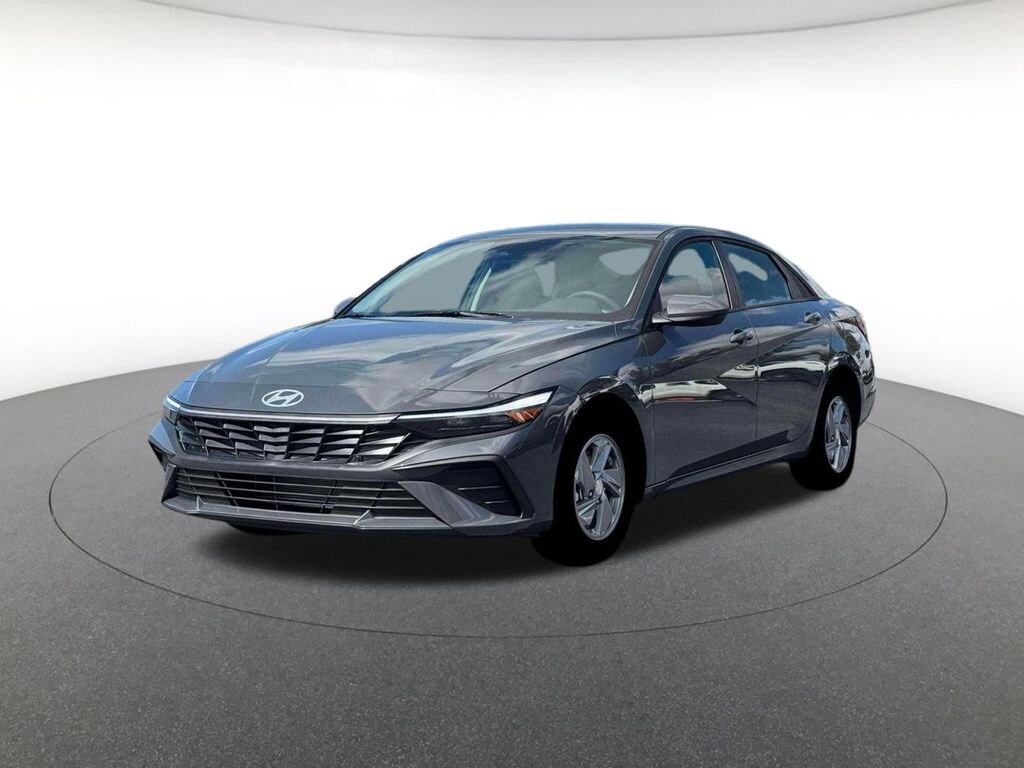 New 2026 Hyundai Elantra SE Sedan