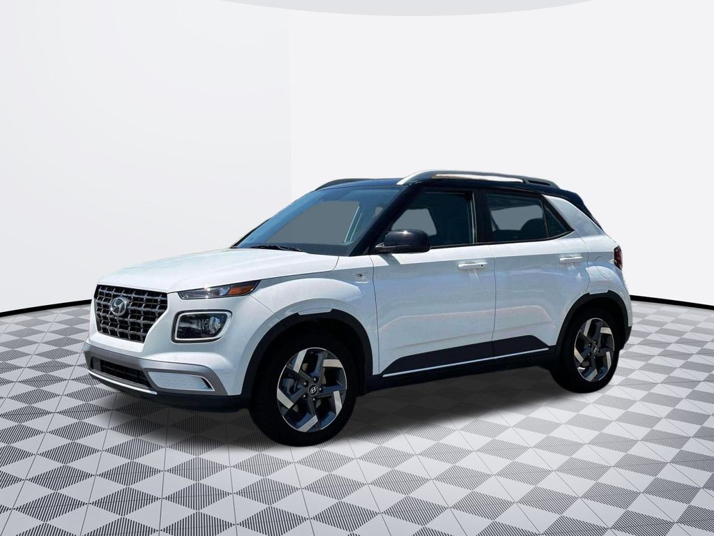 2025 Hyundai Venue Limited photo 2