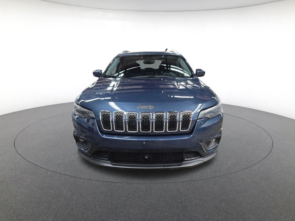 2021 Jeep Cherokee Latitude Lux photo 2
