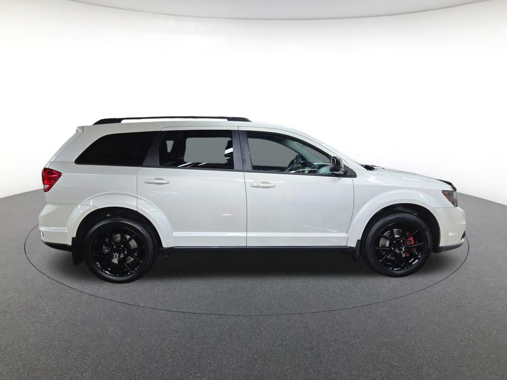 2013 Dodge Journey SXT photo 4