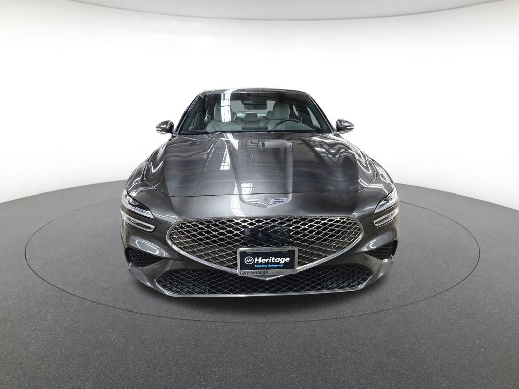 2025 Genesis G70 2.5T photo 2