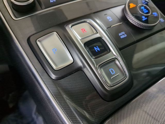 2021 Hyundai Santa Fe SE - Photo 12
