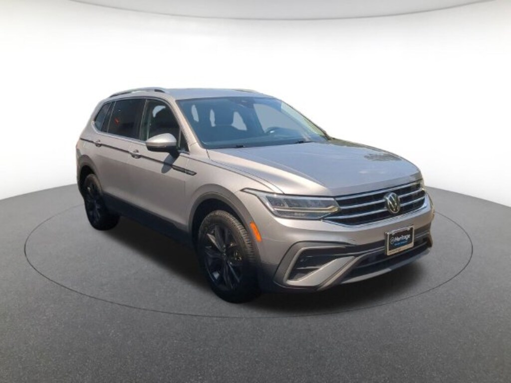 Used 2024 Volkswagen Tiguan 2.0T SE SUV