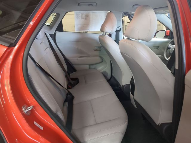 2025 Hyundai Kona SEL - Photo 17