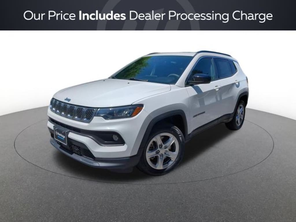 Used 2023 Jeep Compass Latitude SUV