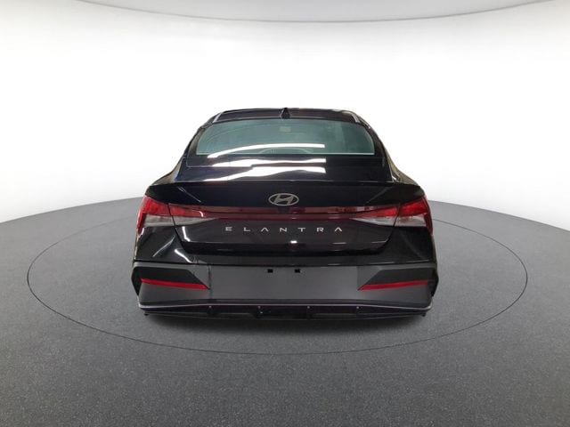 2026 Hyundai Elantra SEL Sport - Photo 14