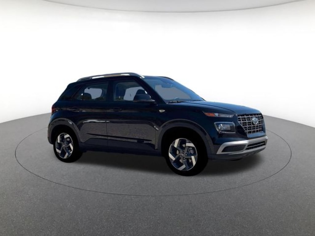 Used 2026 Hyundai Venue SEL SUV