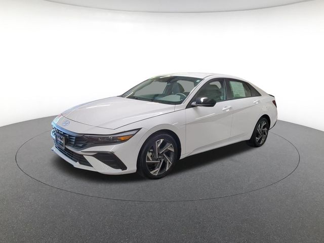 2025 Hyundai Elantra 2.0 SEL Sport IVT's photo