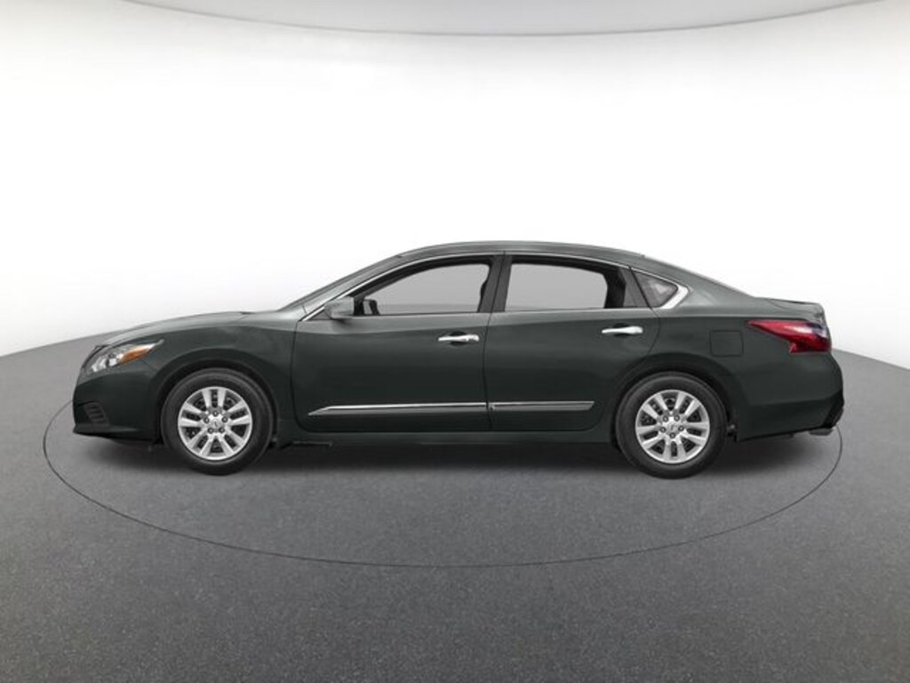 Used 2016 Nissan Altima 2.5 SV Sedan