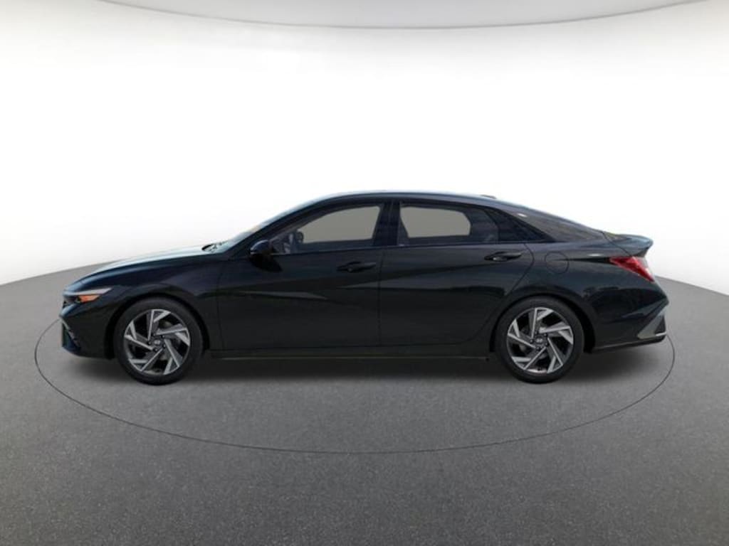 New 2026 Hyundai Elantra SEL Sport Premium Sedan