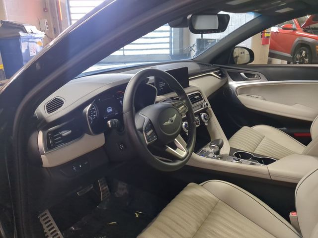2023 GENESIS G70 Standard - Photo 11