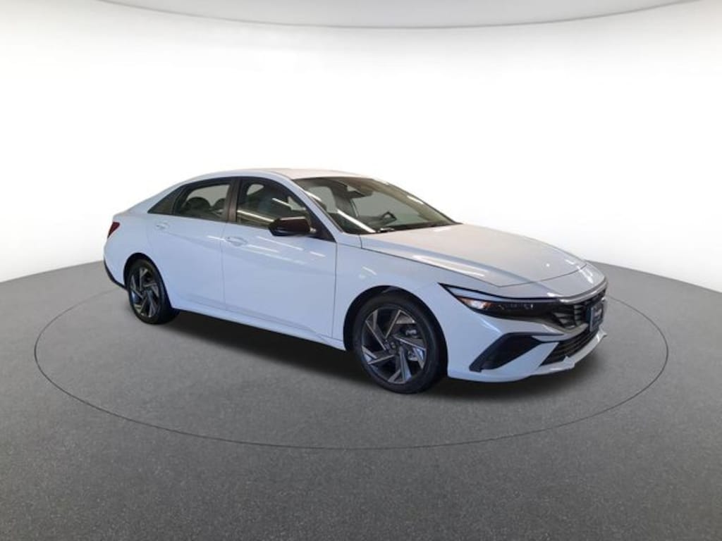 Used 2025 Hyundai Elantra SEL Sport Sedan