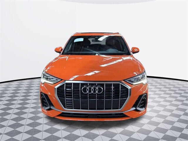 2024 Audi Q3 S line Premium photo 2